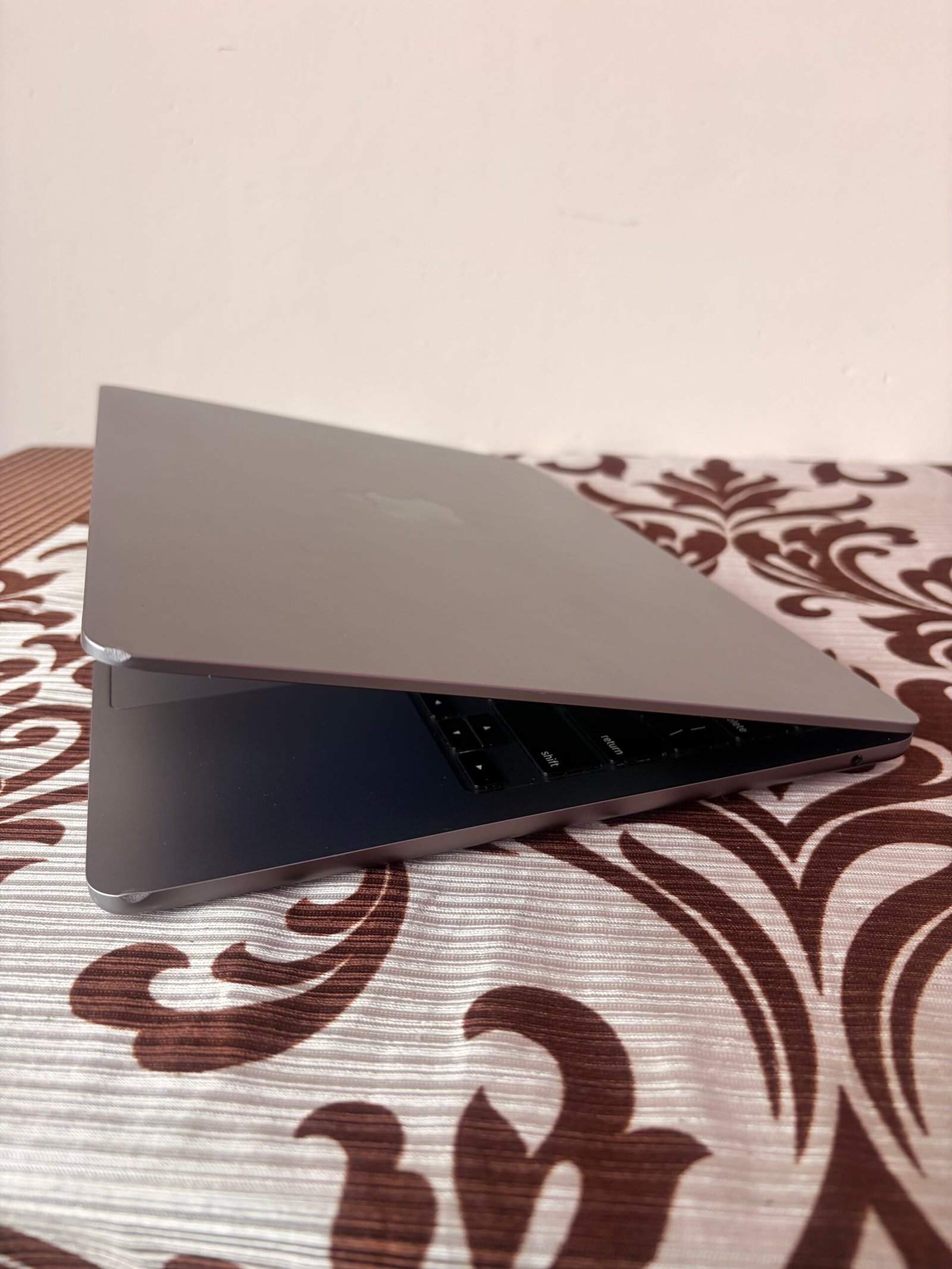 Pre Owned MacBook Air M2 |  24GB Ram 512 GB SSD